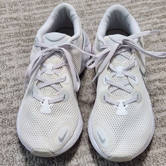 Nike women's Renew running shoes white silver size 10 (CK6360-003) - Picture 4 of 11